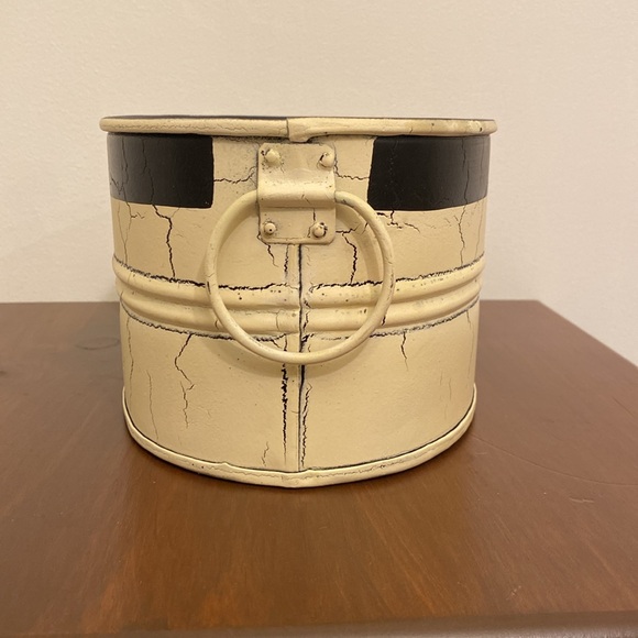 Rustic Country Snowman Tin Decor - Picture 4 of 7